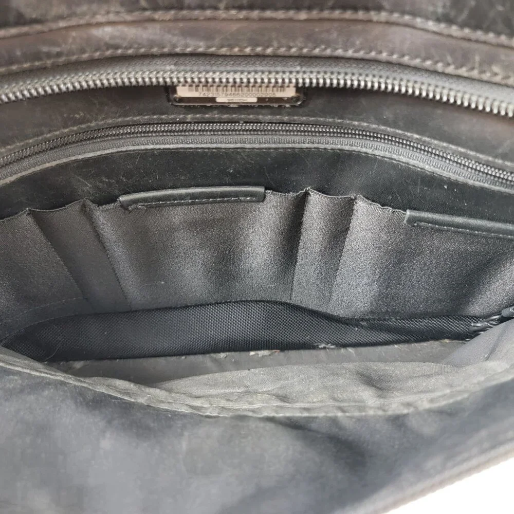 Tumi Alpha Slim Large Screen Portfolio Leather Briefcase Laptop 96111DH